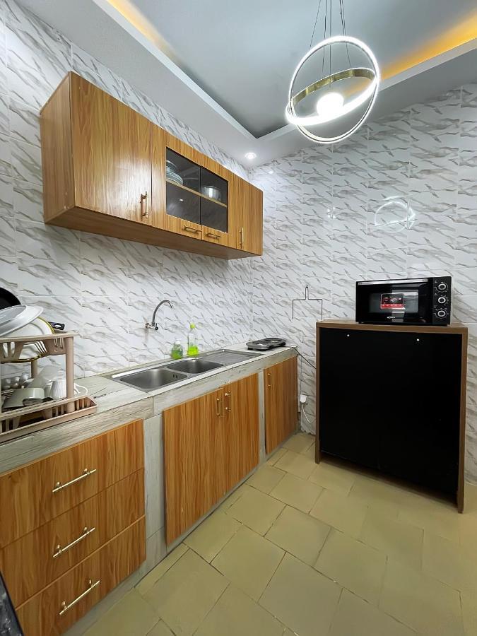 Villa Adja Nafy A Saly Gandigal Екстериор снимка