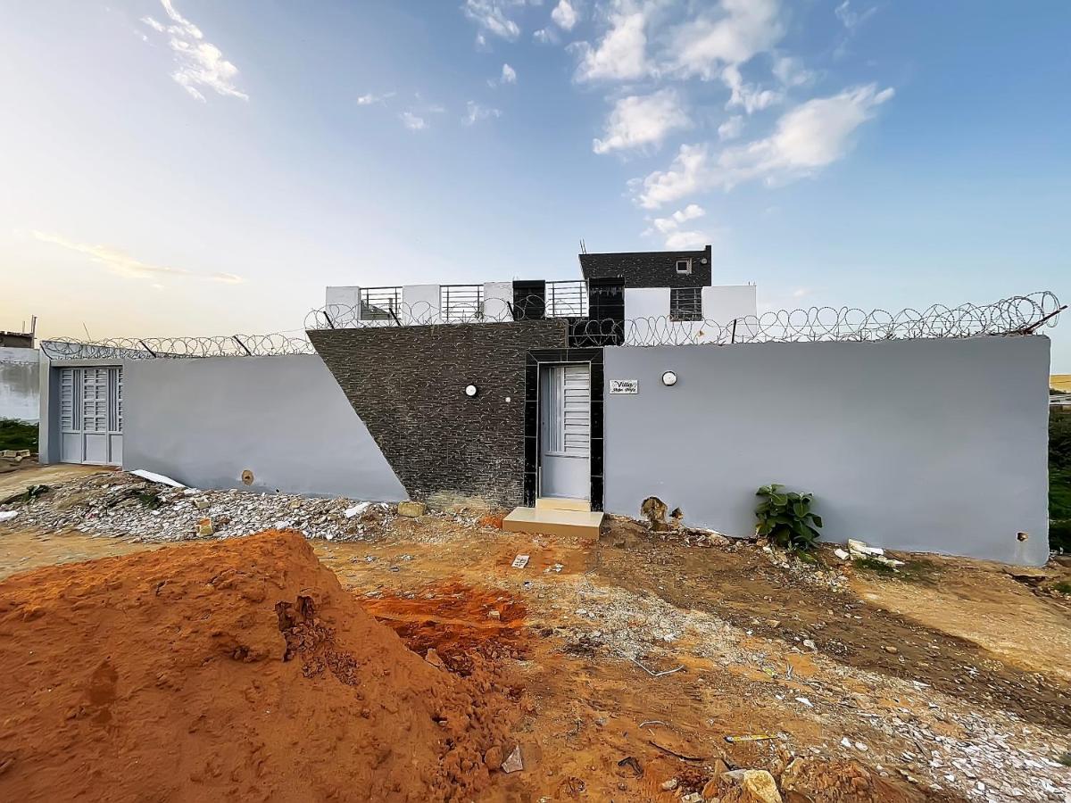 Villa Adja Nafy A Saly Gandigal Екстериор снимка